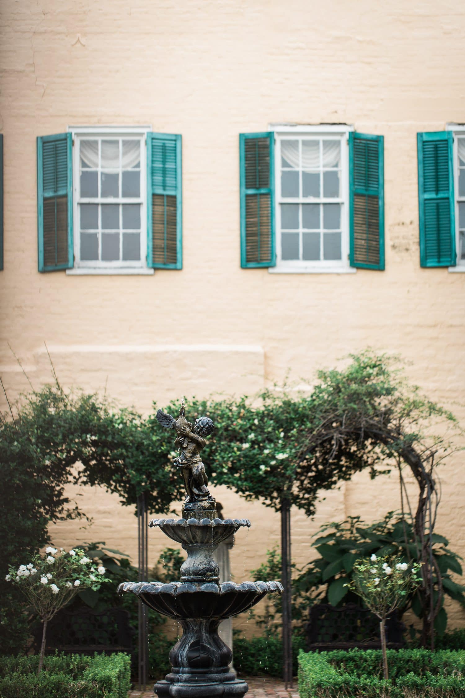 New Orleans candid Wedding Photographer