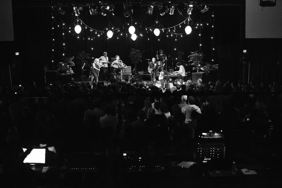 2011-March-5-Justine-Bursoni-Photography-The-Head-and-The-Heart-at-Canopy-Club-in-Illinois001